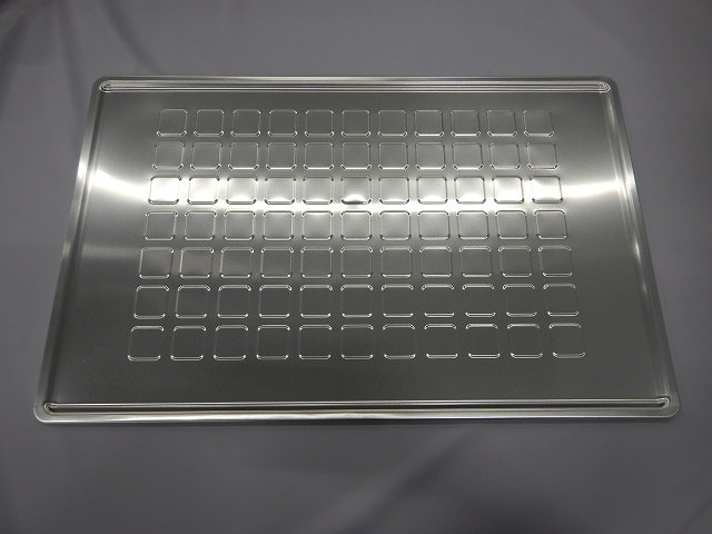 トレイ（アルミトレイ）レイトウウエ．シタ